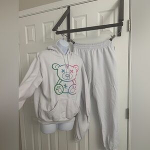 White Hoodie & Sweatpants Set with Rainbow Teddy Graphic
